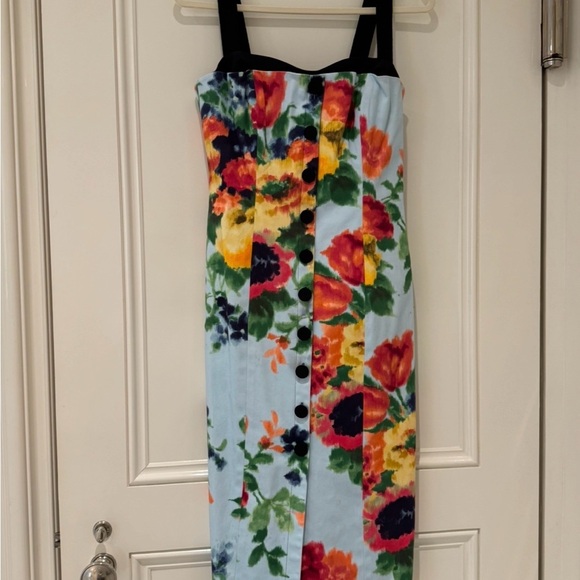 Carolina Herrera Dresses & Skirts - Carolina Herrera White and Black Lining Label Detail